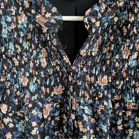 Tamara H. Floral Short Sleeve Blouse - Size 1x - Modest Office Spring - Picture 4 of 6